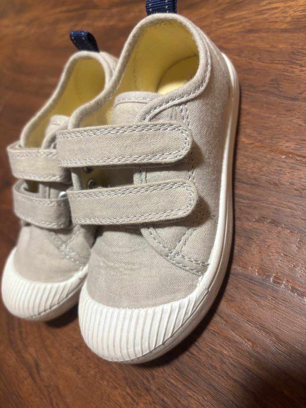 Cat & Jack Toddler Boys Parker Hook and Loop Closure Sneakers Shoes - Beige 8 - Picture 3 of 6